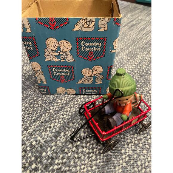 Enesco Country Cousins Scooter in wagon with Box - Picture 1 of 2